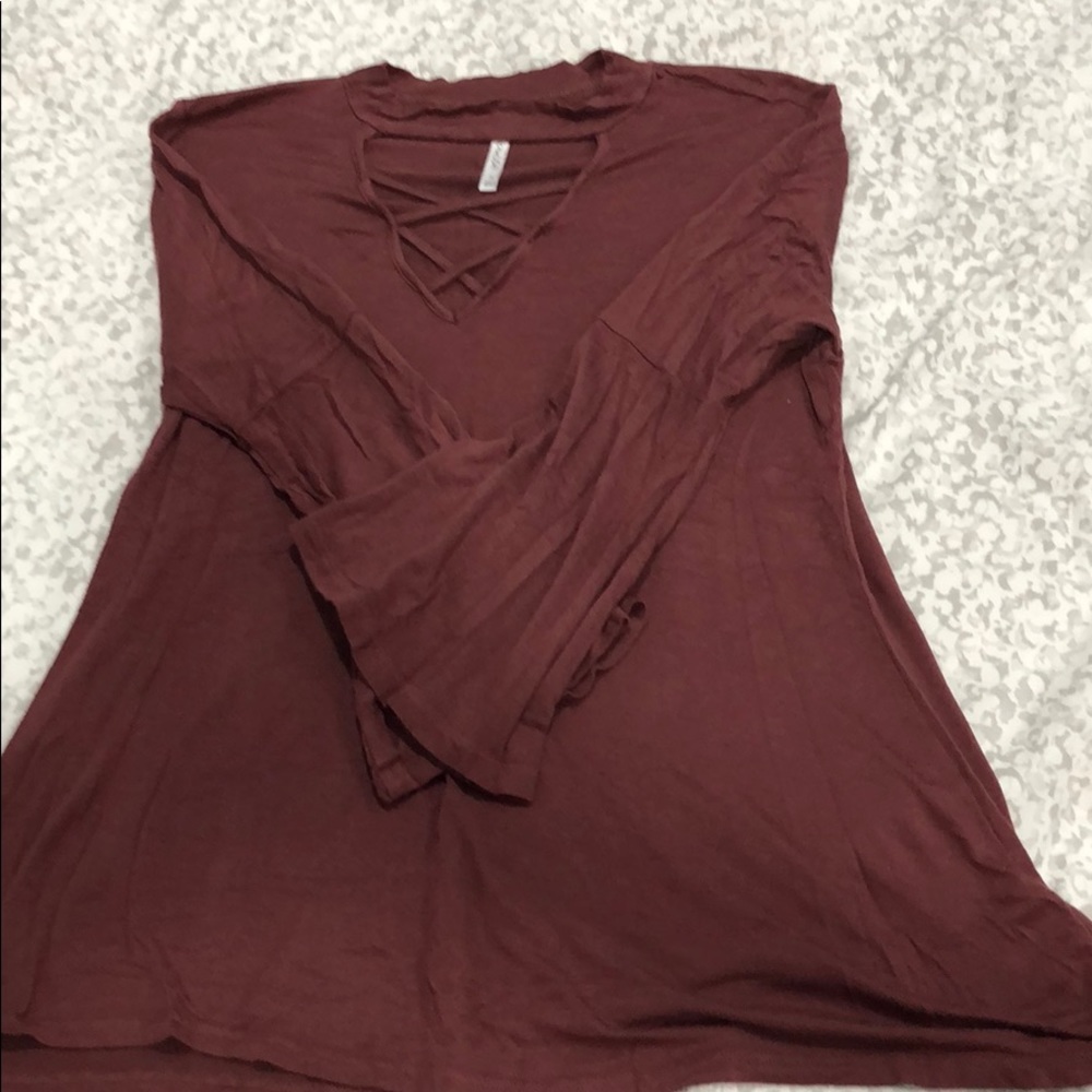 Crisscross long sleeve (bell sleeve)